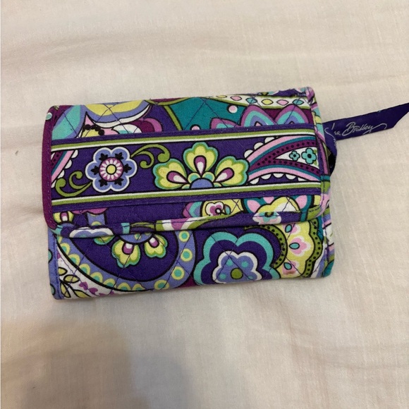 Vera Bradley Heather Pattern Wallet - Picture 1 of 3